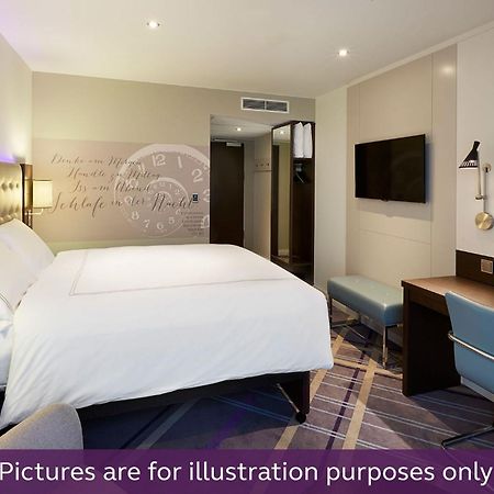 Premier Inn Duesseldorf City Centre Ngoại thất bức ảnh