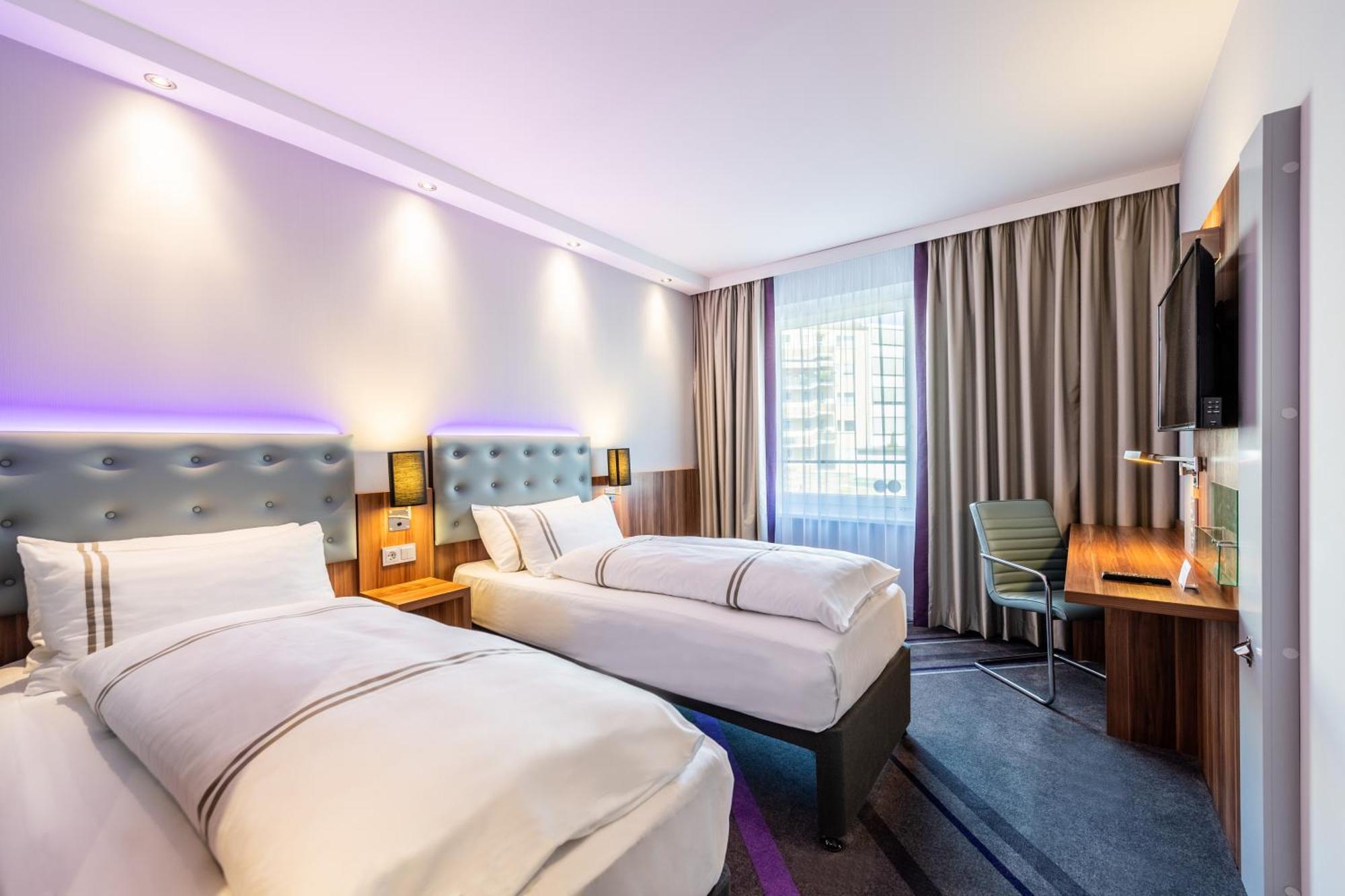Premier Inn Duesseldorf City Centre Ngoại thất bức ảnh