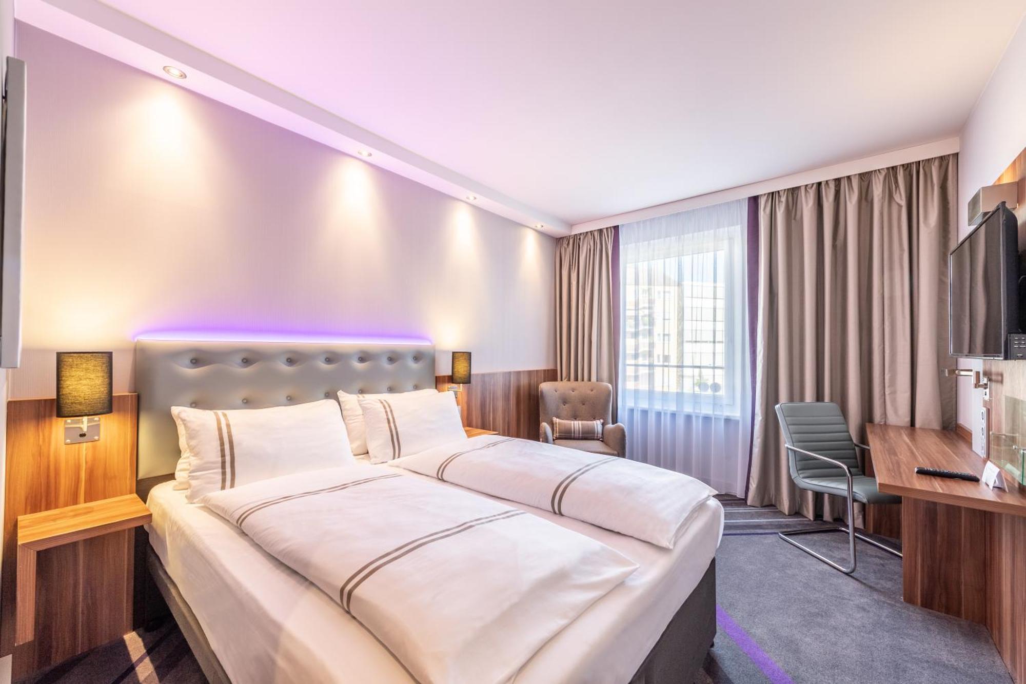 Premier Inn Duesseldorf City Centre Ngoại thất bức ảnh