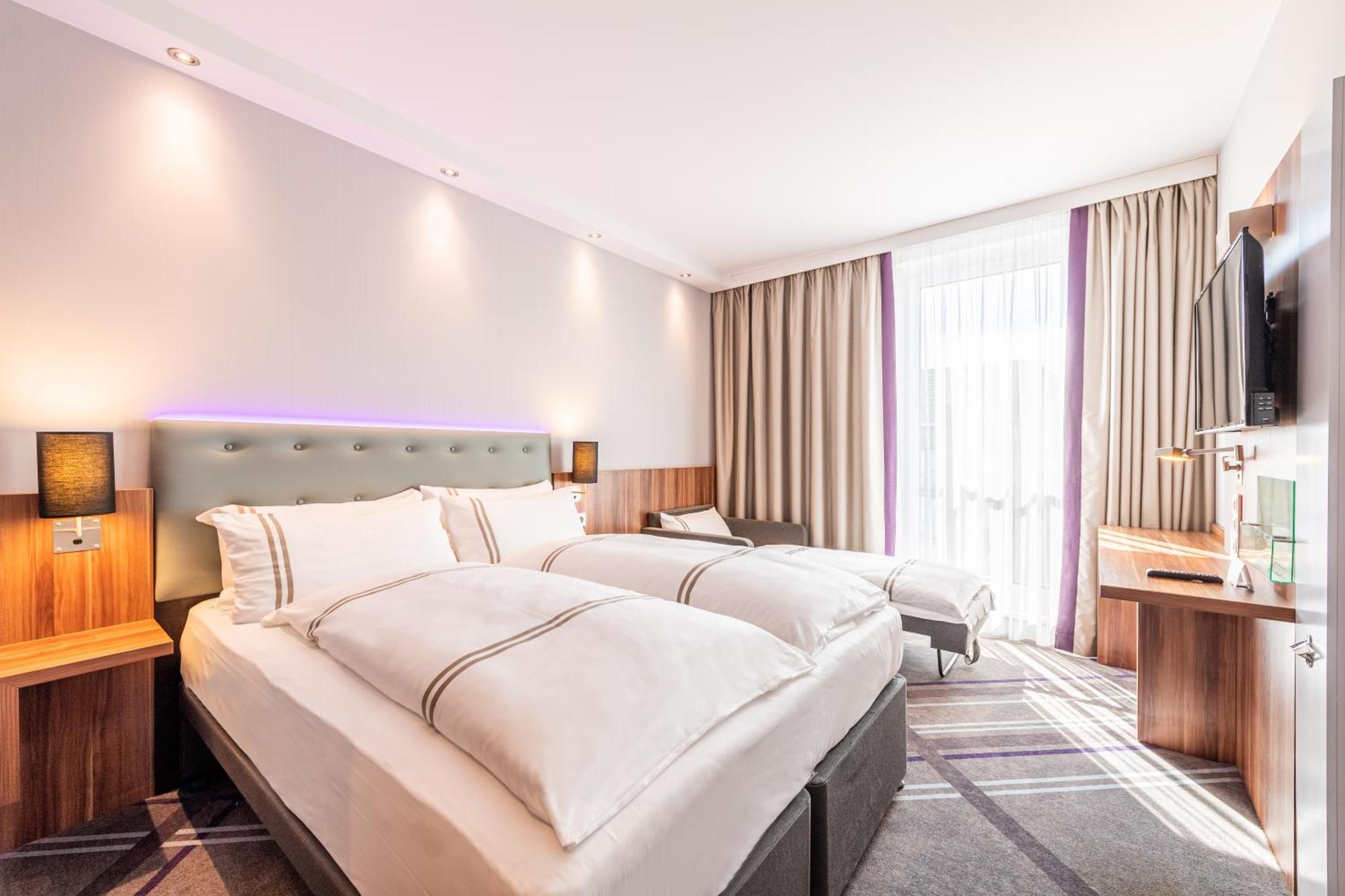 Premier Inn Duesseldorf City Centre Ngoại thất bức ảnh