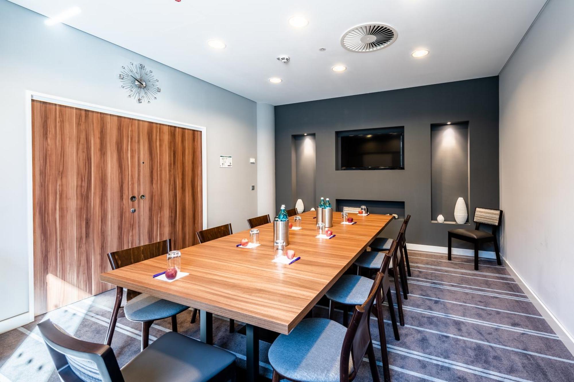 Premier Inn Duesseldorf City Centre Ngoại thất bức ảnh